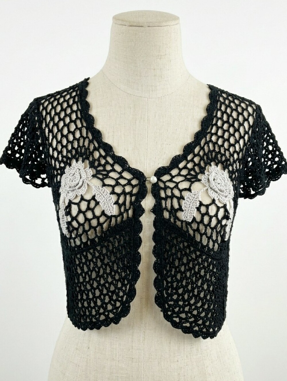 Vintage Crochet Cropped Cardigan Black Rosette Open Knit Shrug Short Sleeve S